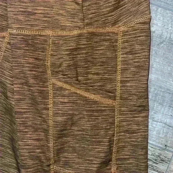 SHOACTIVE workout Shorts With pockets - Picture 2 of 3